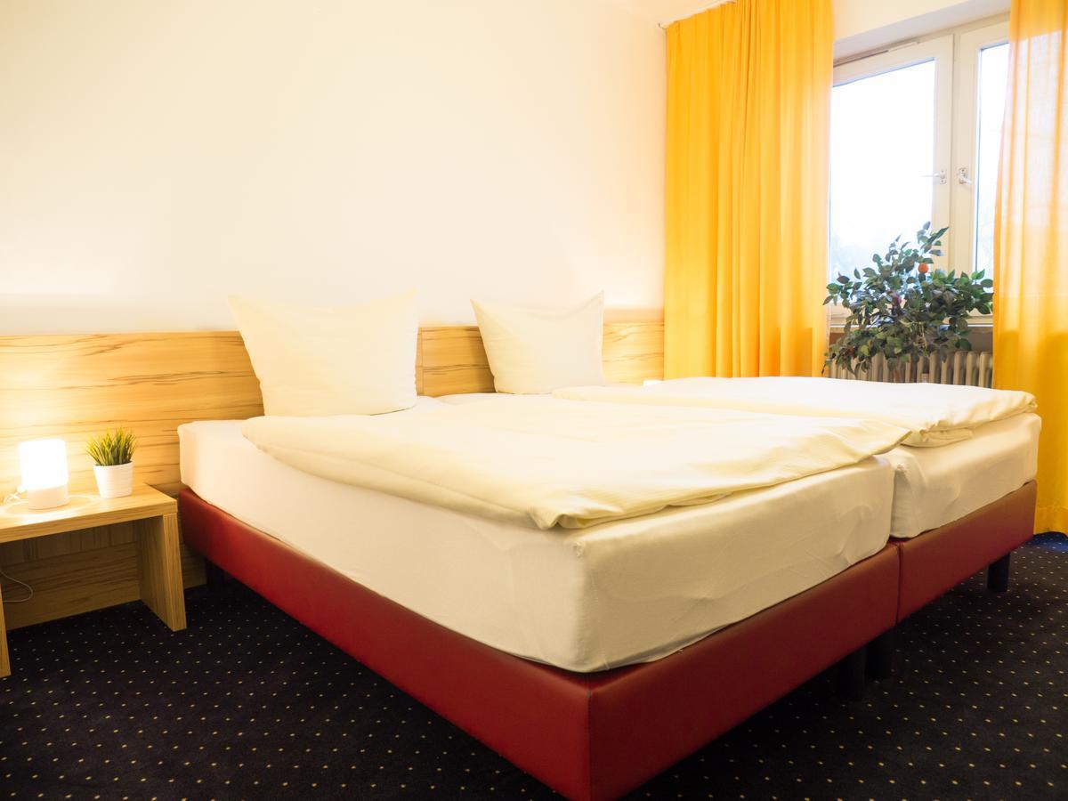 Pension Constantin Erding Bagian luar foto