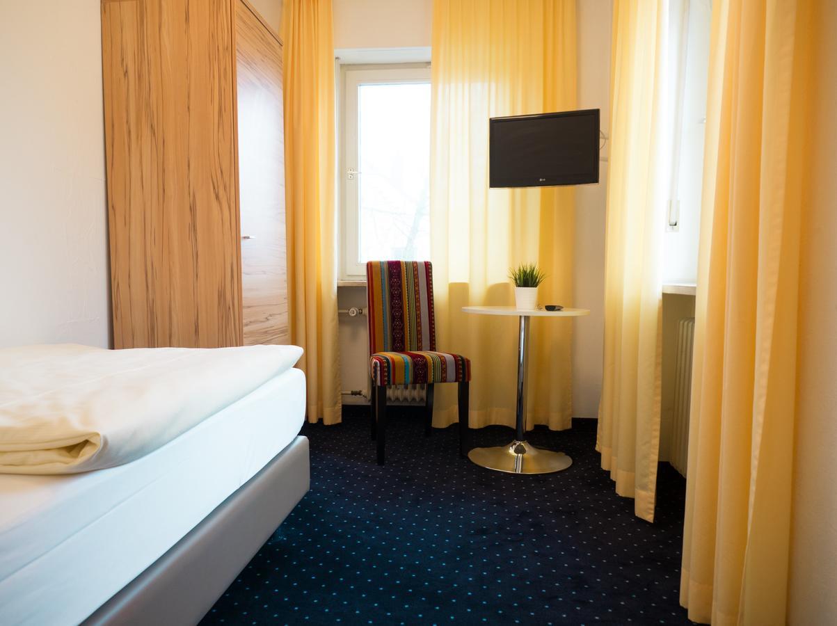 Pension Constantin Erding Bagian luar foto